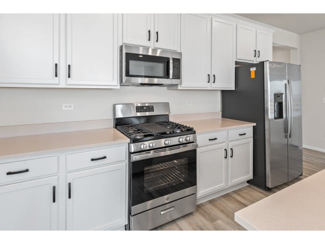 Photo - 983 Rustling St