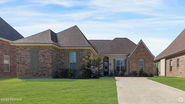 Building Photo - 304 Capstone Crossing Rental