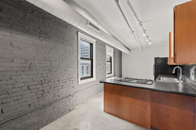 Photo - 1006 Olive St Unidad 702