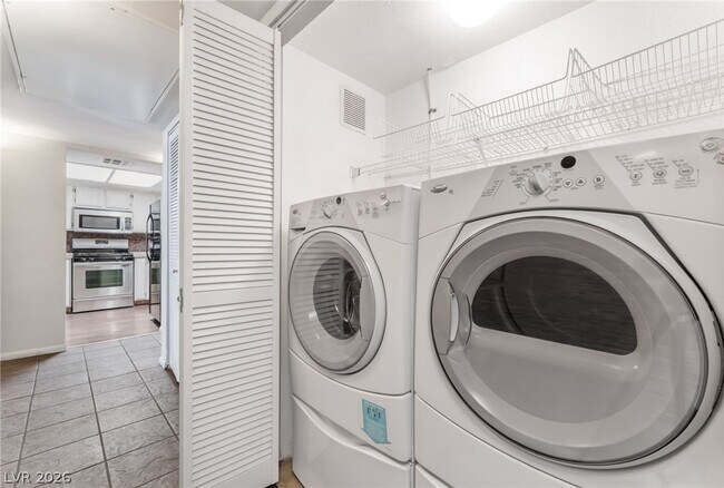 1901 Rio Canyon Ct Unit 102