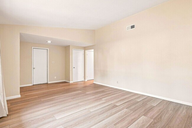 Photo - 6741 Altiplano Way