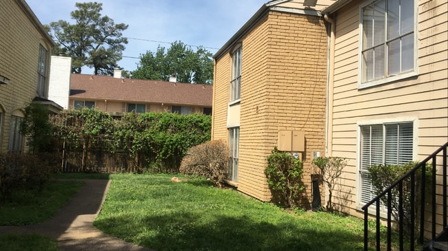 Building Photo - 6200 W Tidwell Rd Rental