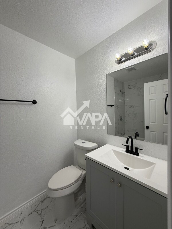 Photo - 108 N Meadow St