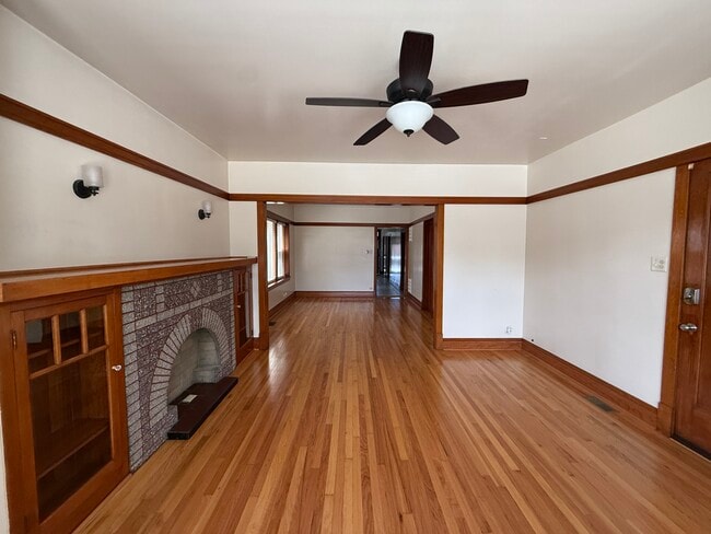 Photo - 2252 N Laramie Ave Unit 1