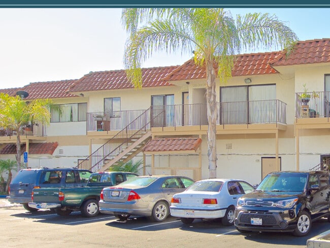 Photo - 560 Greenbrier Dr Unit 209