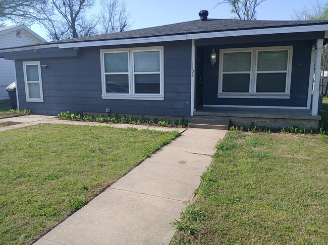 Photo - 1108 Poindexter Ave