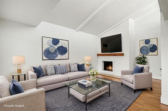 5926 Sandhurst Ln Unit 223