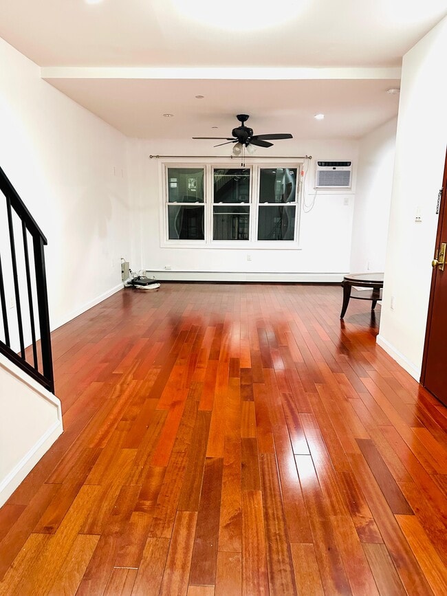 Photo - 2336 30th Ave Unit 4