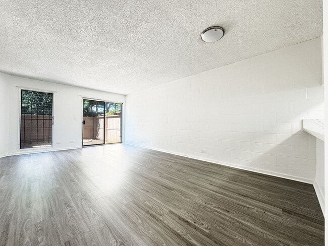 Photo - Recently Refreshed Makakilo Condo