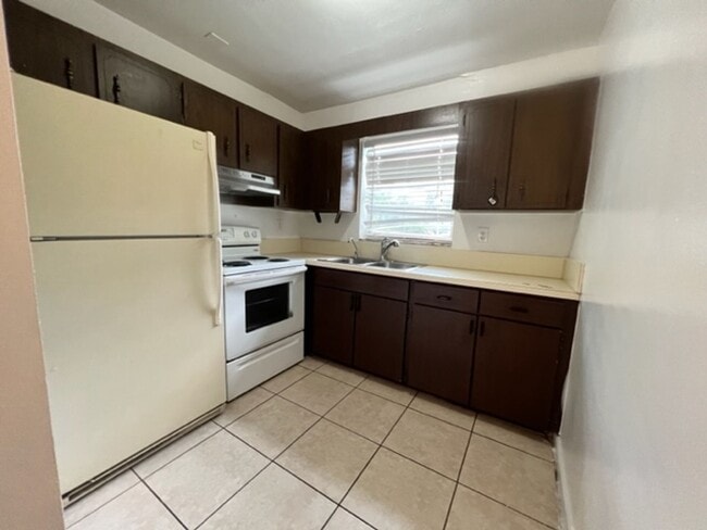 4931 SW 65 Ave Davie, FL 33314