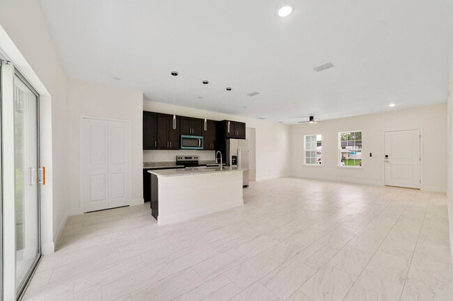 Photo - 3355 W Marie Dr