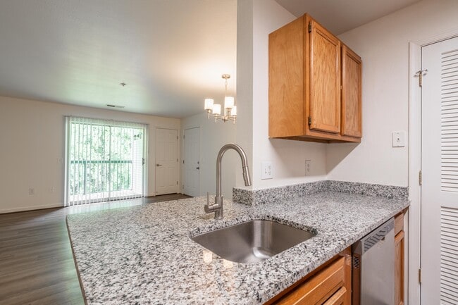 Photo - Shenandoah Commons