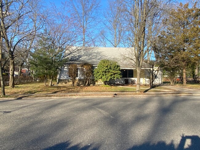 Photo - 107 Baker Hill Rd