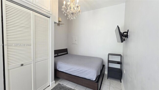 Photo - 1105 NE 119th St Unidad A