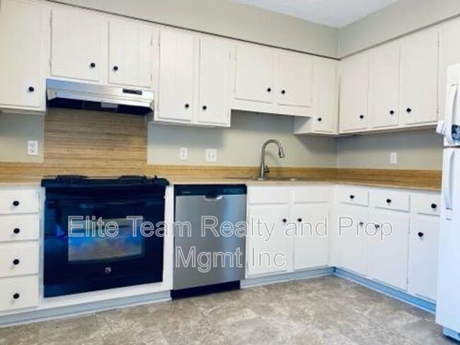 Photo - 4657 Old Lantern Way