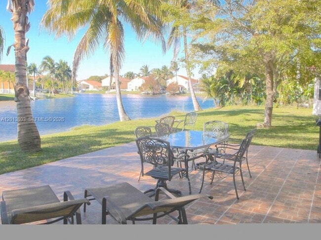 Photo - 18430 NW 11th St