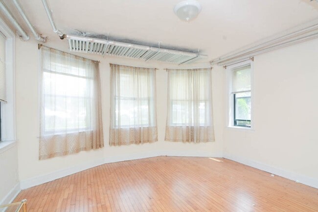 Photo - 2338 N Spaulding Ave Unidad 6H