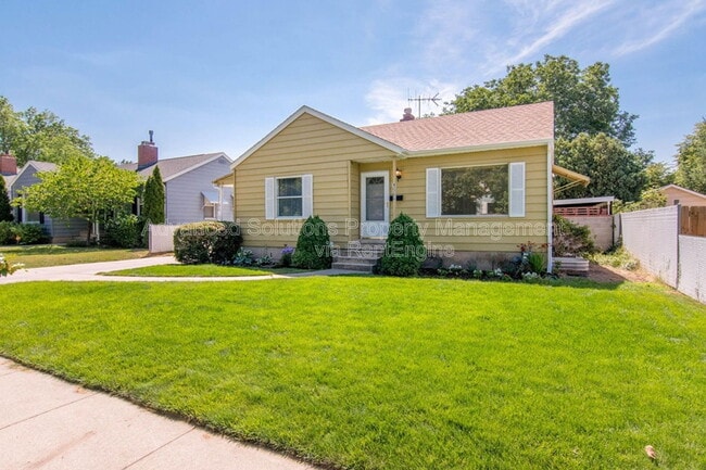 Building Photo - 1966 E Garfield Ave