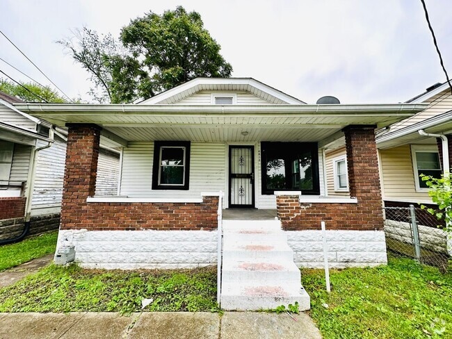 Building Photo - 4012 Greenwood Ave Rental