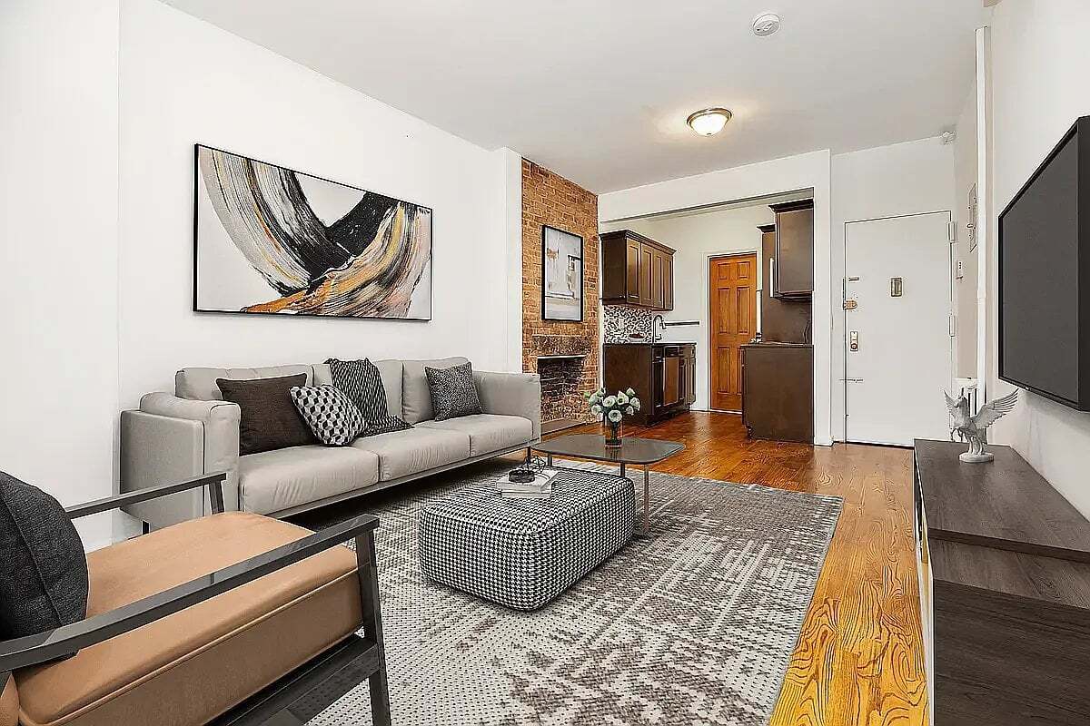 Photo - 130 Allen St Unit 4