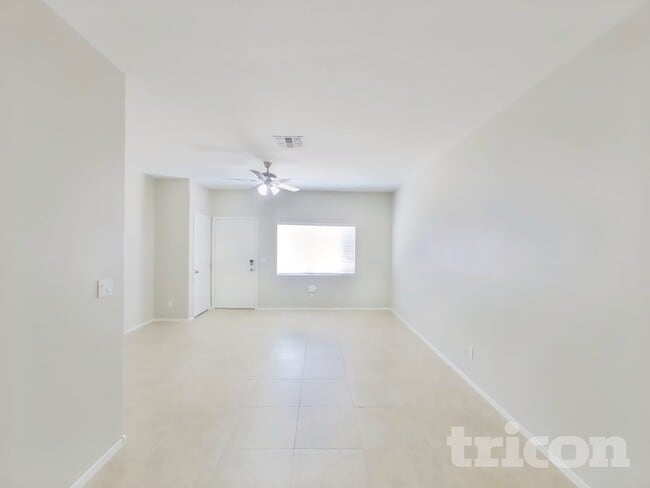 Photo - 17610 N 17th Pl