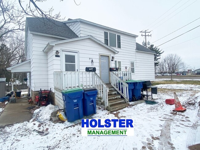 Building Photo - 1704 Merrill Ave Unit 1704 1/2 Merrill Avenue