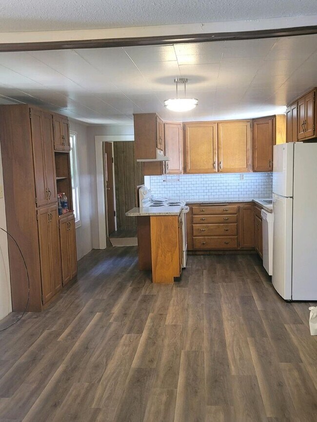 3 bdrm/1 bath home south of Florence Rental For Rent in Florence, OR