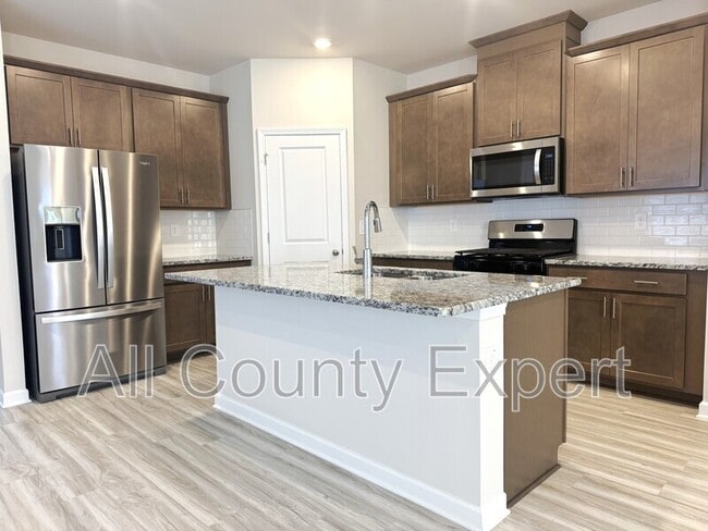 Photo - 823 Misty Holw Trl