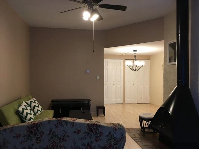 Photo - 812 Stratford Dr Unit 12