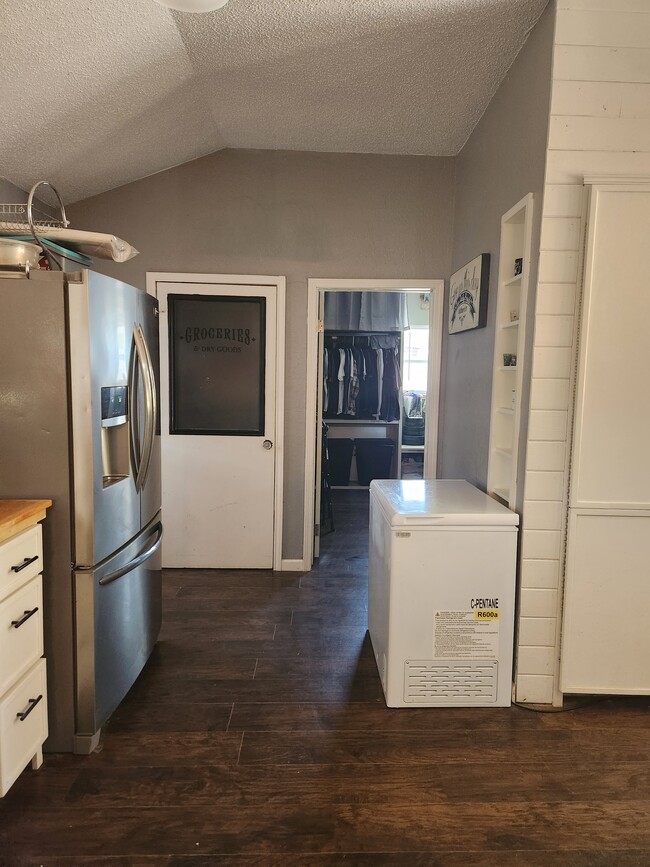 Photo - 8423 County Road 6430