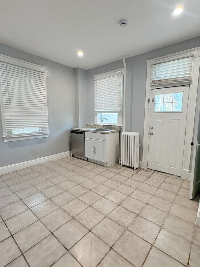 Photo - 300 E University Pkwy Unit 1