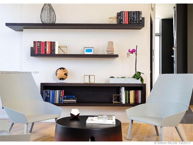 Photo - 151 SE 1st St