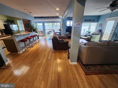 Photo - 332 S Riverside Dr