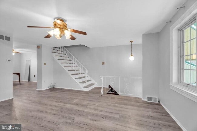 Photo - 3639 Gaul St