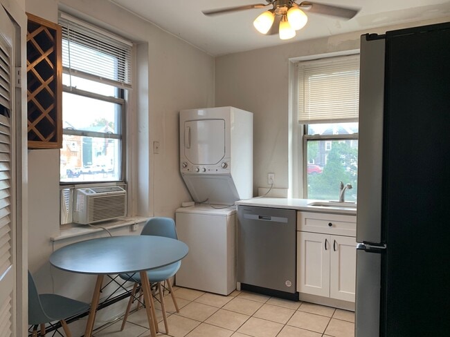 Photo - 374 Thames St Unidad 1