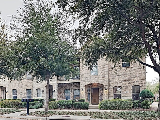 Photo - 6876 Livorno Ln Townhome