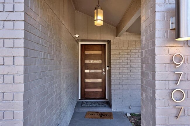 Photo - 9707 Bordeaux Ln