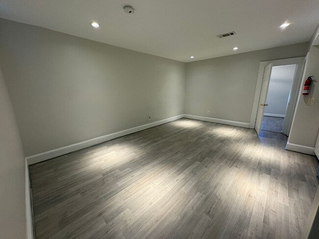 Photo - 1712 West Virginia Ave NE Unit #3