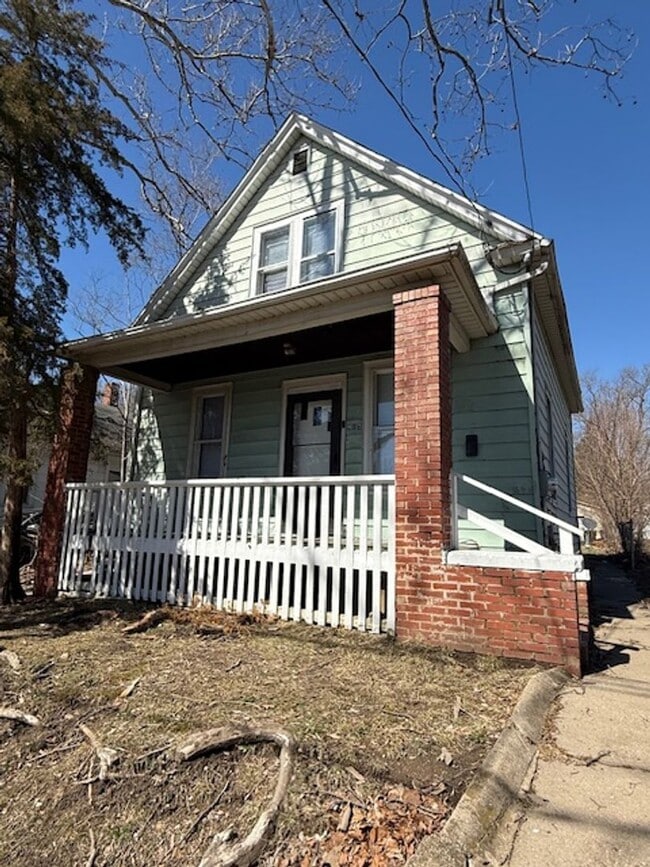 Photo - House for Rent 3 BR / 1 BA