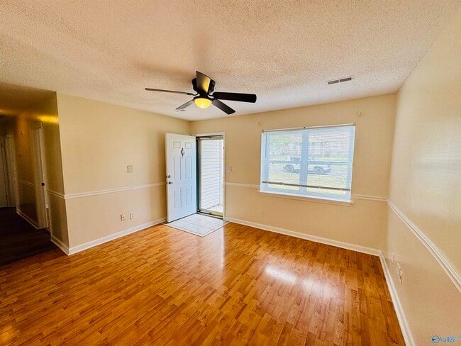 Photo - 13900 SW Wyandotte Dr