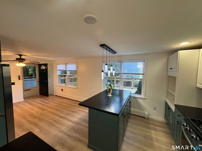 Photo - 112 Woodbine St Unit 1
