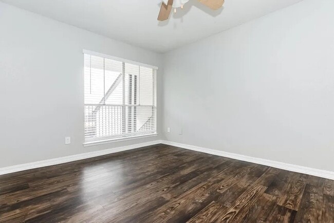 Photo - 4400 Memorial Dr Unidad 12-3084