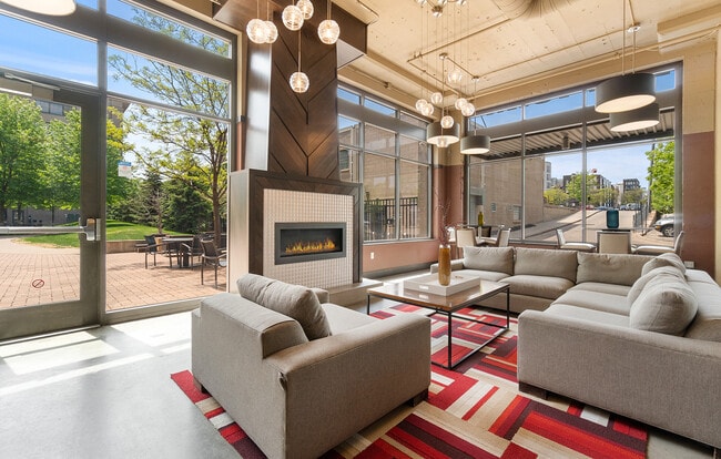 Buzza Lofts of Uptown