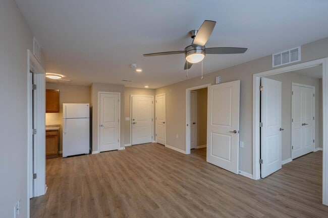 Photo - Munson Crossing