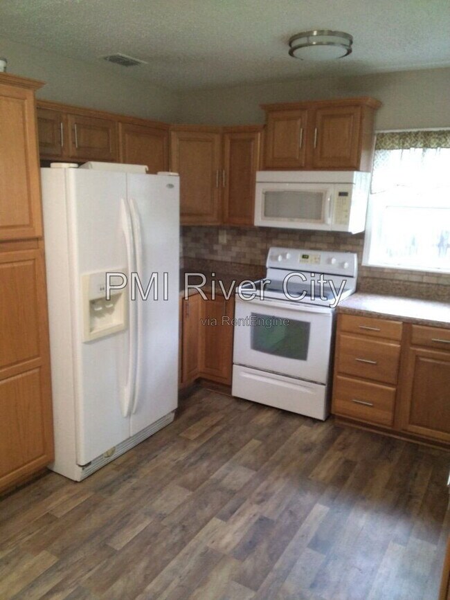 Photo - 5018 Birkenhead Rd