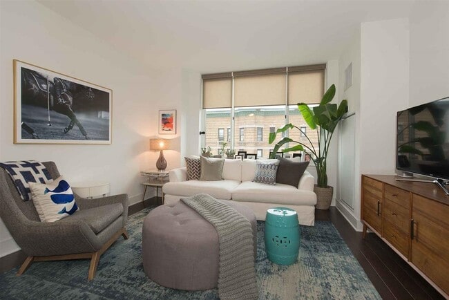 Photo - 1100 Maxwell Ln Unidad 513 Rental