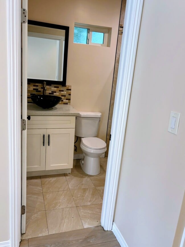 Photo - 16143 Kittridge St Unidad ADU