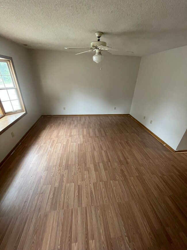 Photo - 1612 Bradford Ct Unit 180 Glenwood Dr