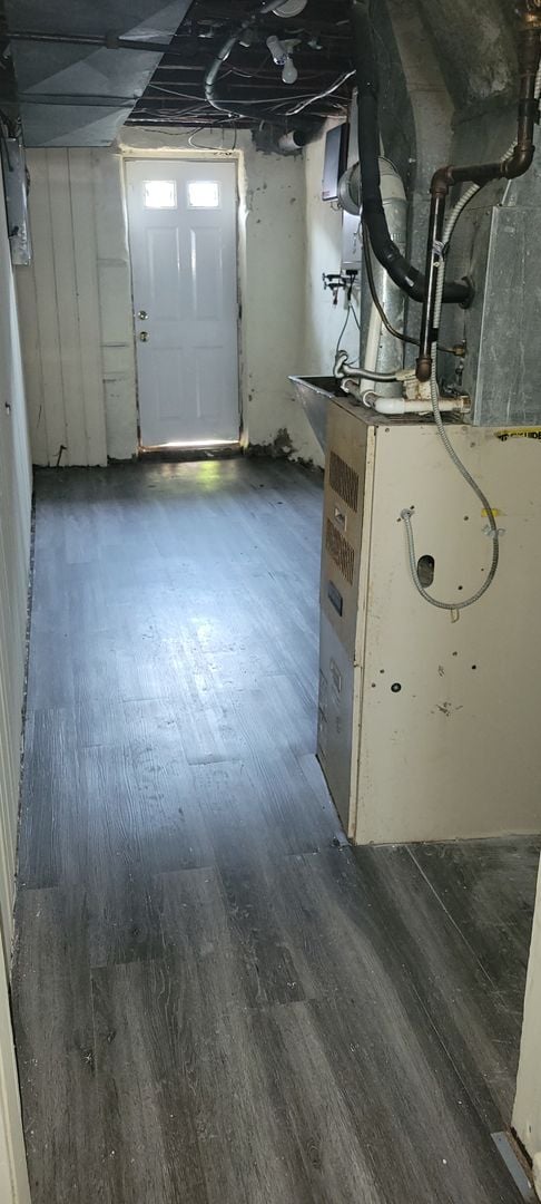 Photo - 2152 Fanshawe St