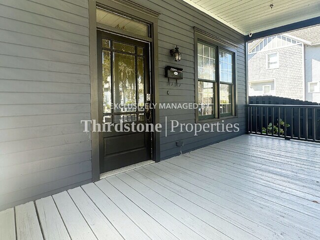 Photo - 1446 Silver St